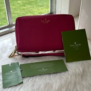 Kate Spade Sweetheart Pink Street Tech-smart wristlet/wallet NWT